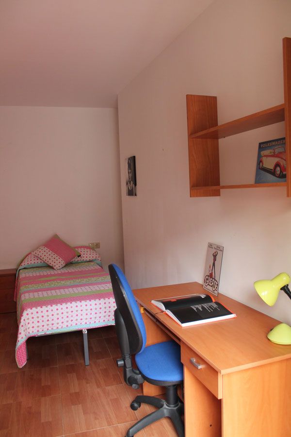 Otros alojamientos: Instalaciones y servicios de Residencia Universitaria El Pilar Otros alojamientos: Instalaciones y servicios de Residencia Universitaria El Pilar