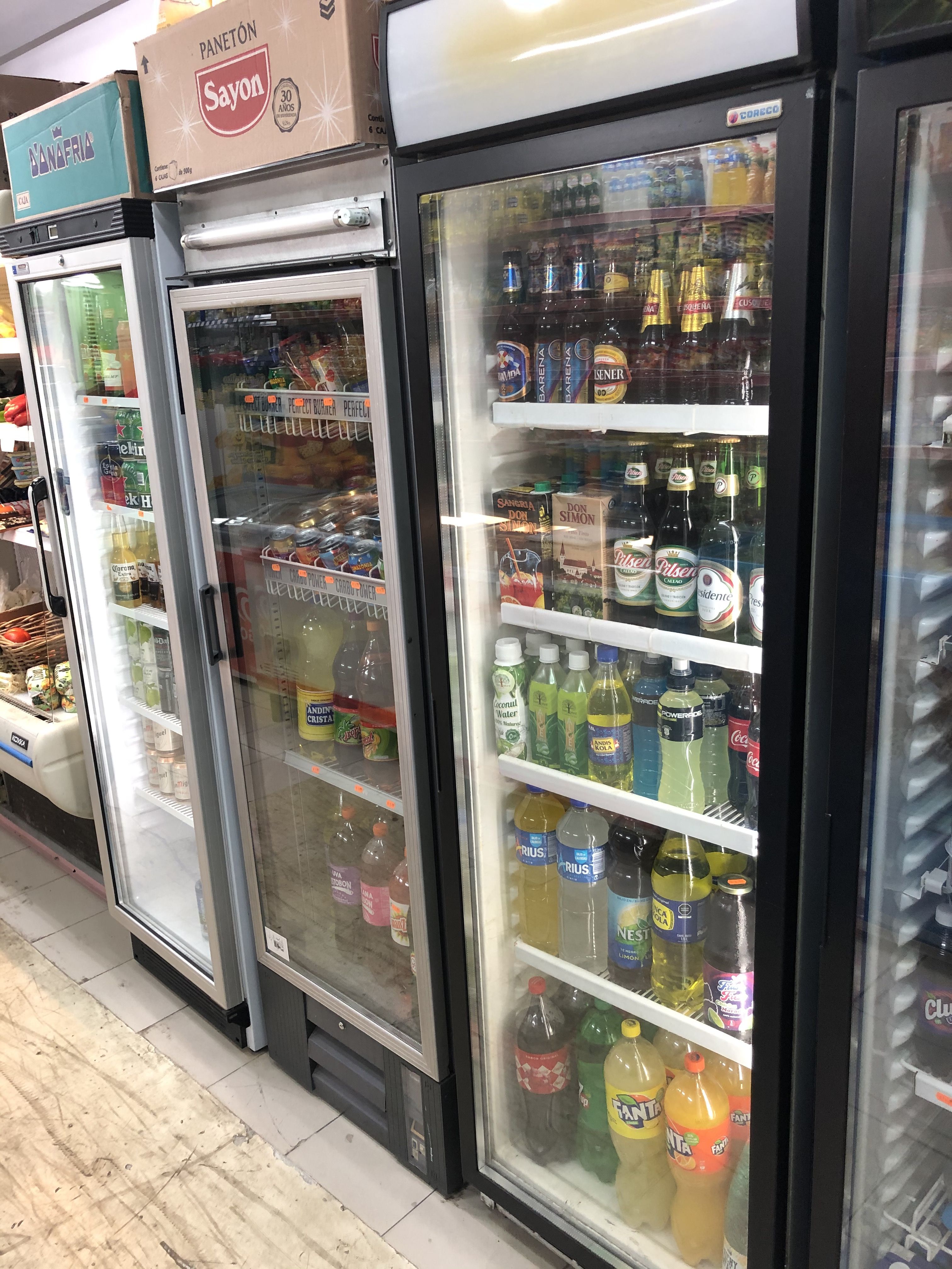 Cervezas: Productos de Supermercado Latino Flores Cervezas: Productos de Supermercado Latino Flores