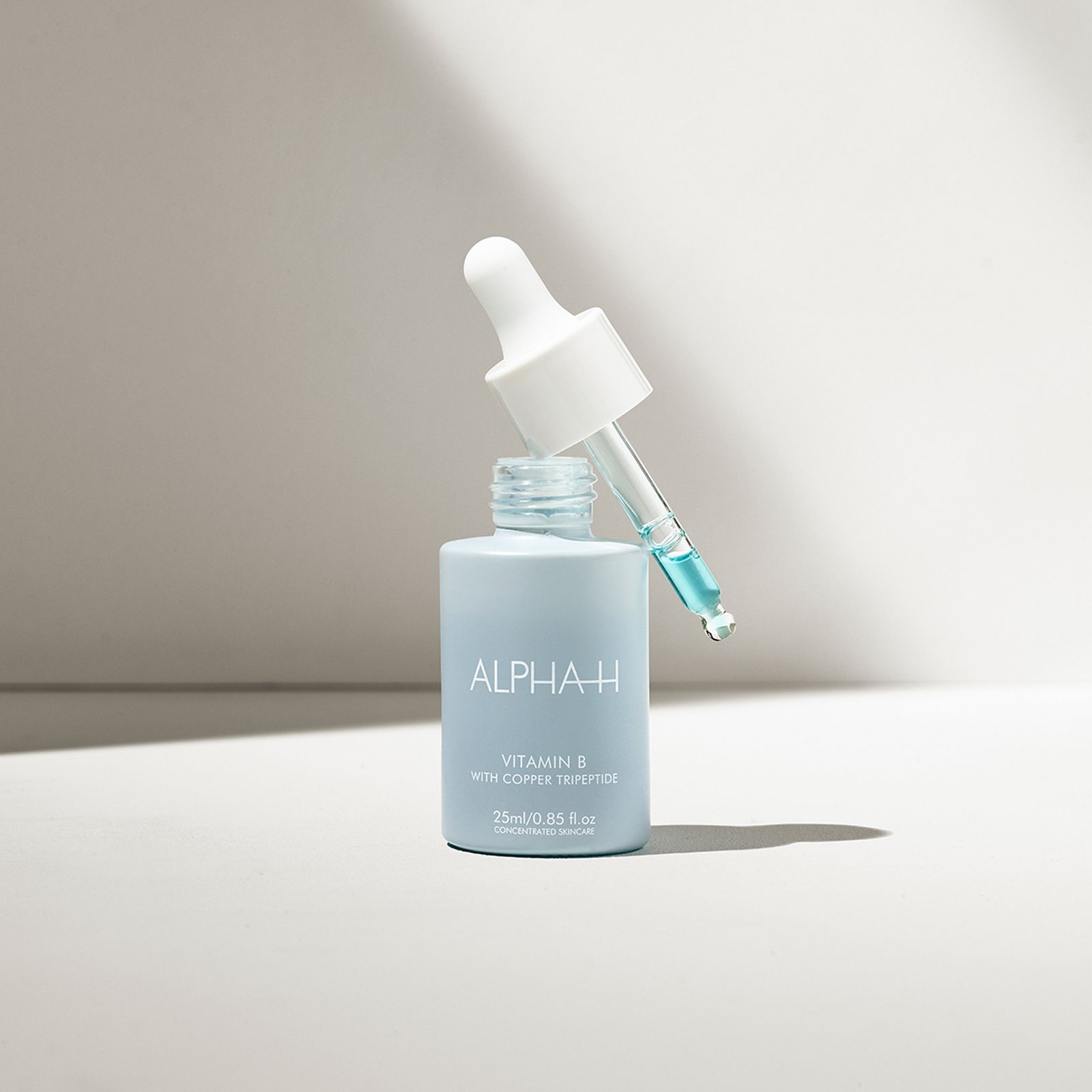 Vitamina B Serum con Niacinamida y Ácido Ferúlico: Servicios de Farmacia Évora Centro Vitamina B Serum con Niacinamida y Ácido Ferúlico: Servicios de Farmacia Évora Centro