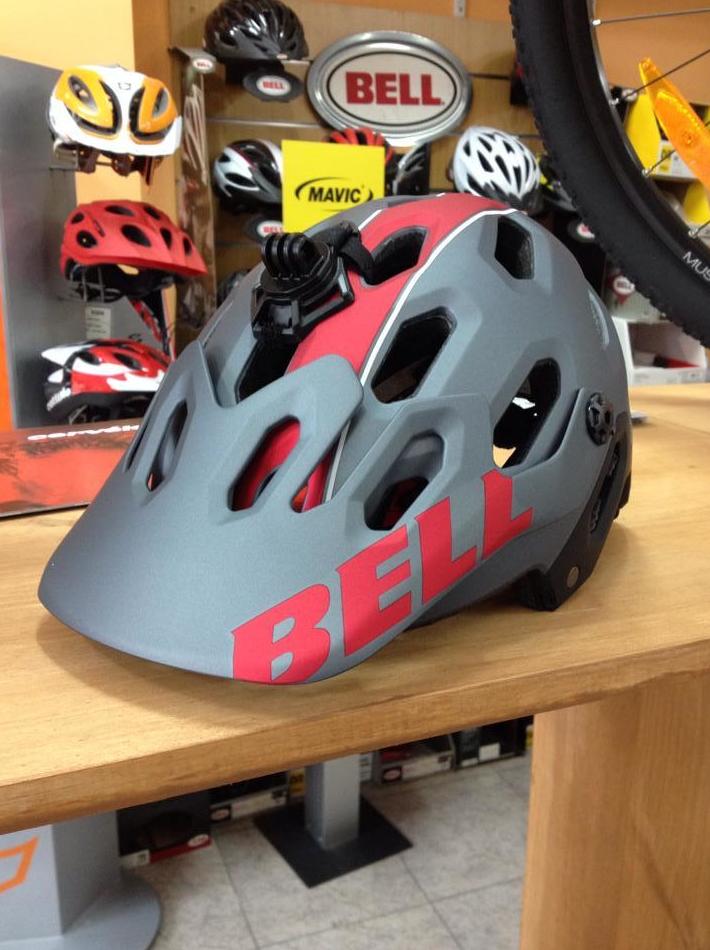 Casco Bell Super2: Productos y Servicios de Bike Sports
