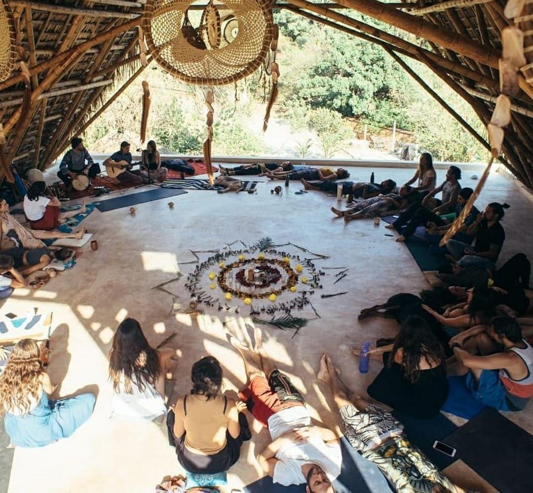 Ceremonias: Servicios de Ceremonias Terapeuticas de Ayahuasca y Bufo Alvarius Ceremonias: Servicios de Ceremonias Terapeuticas de Ayahuasca y Bufo Alvarius