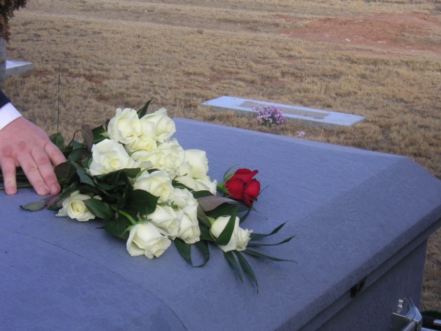 Inhumaciones e incineraciones: Servicios de Funeraria Selva Inhumaciones e incineraciones: Servicios de Funeraria Selva