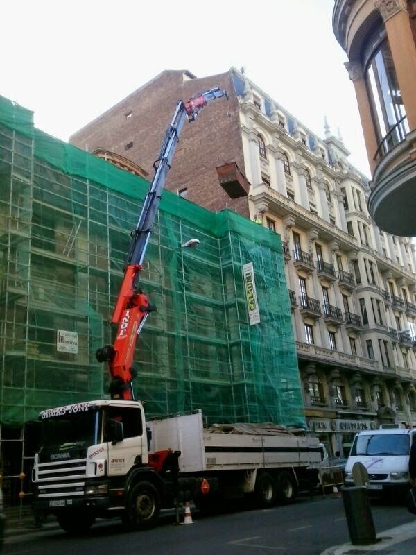 Obra de edificaciones: Servicios de Grúas Joni Obra de edificaciones: Servicios de Grúas Joni