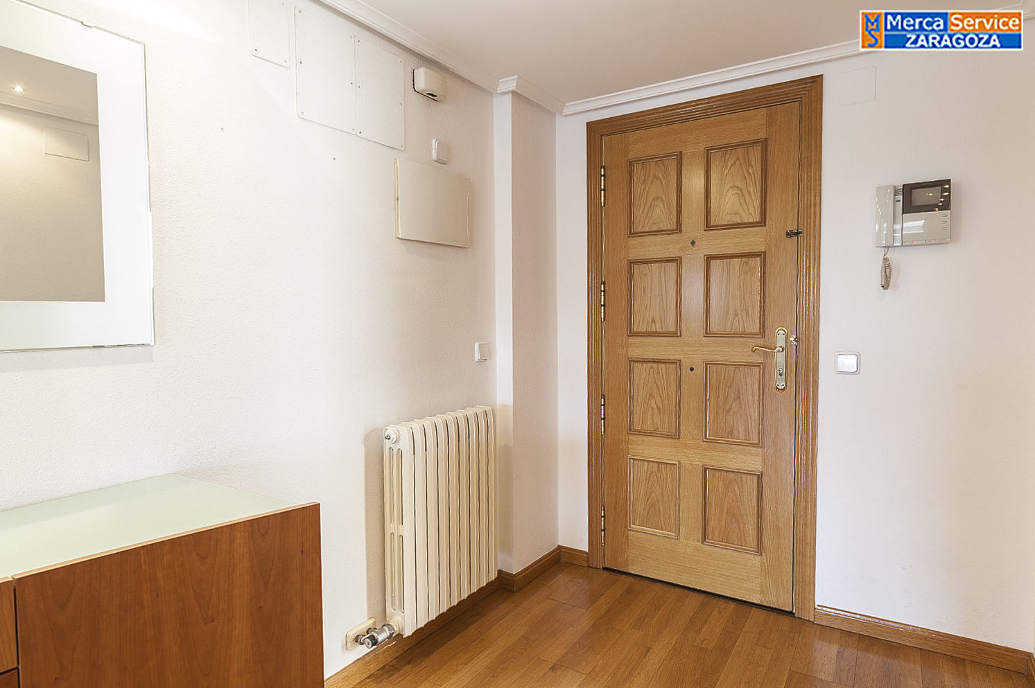 Vivienda de 4 dormitorios en el entorno ARAGONIA: Servicios de Servicios Inmobiliarios Merca Service Zaragoza Vivienda de 4 dormitorios en el entorno ARAGONIA: Servicios de Servicios Inmobiliarios Merca Service Zaragoza