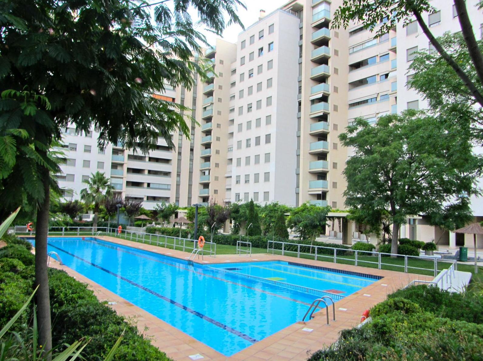 Vivienda de 2 dormitorios en urbanización de lujo del entorno ARAGONIA: Servicios de Servicios Inmobiliarios Merca Service Zaragoza Vivienda de 2 dormitorios en urbanización de lujo del entorno ARAGONIA: Servicios de Servicios Inmobiliarios Merca Service Zaragoza