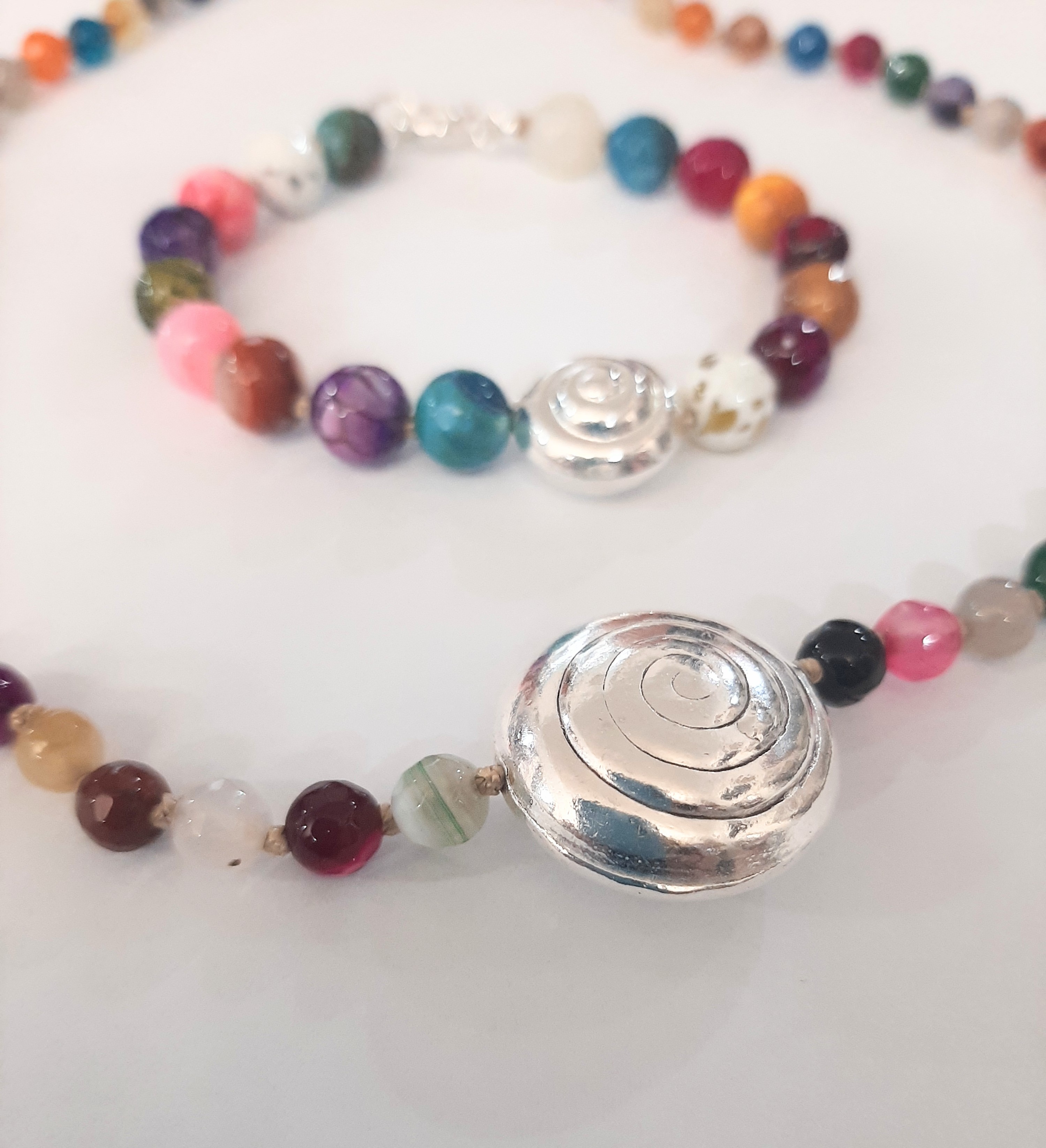 COLLAR Y PULSERA AGATAS: Catálogo de Joyería Izquierdo COLLAR Y PULSERA AGATAS: Catálogo de Joyería Izquierdo