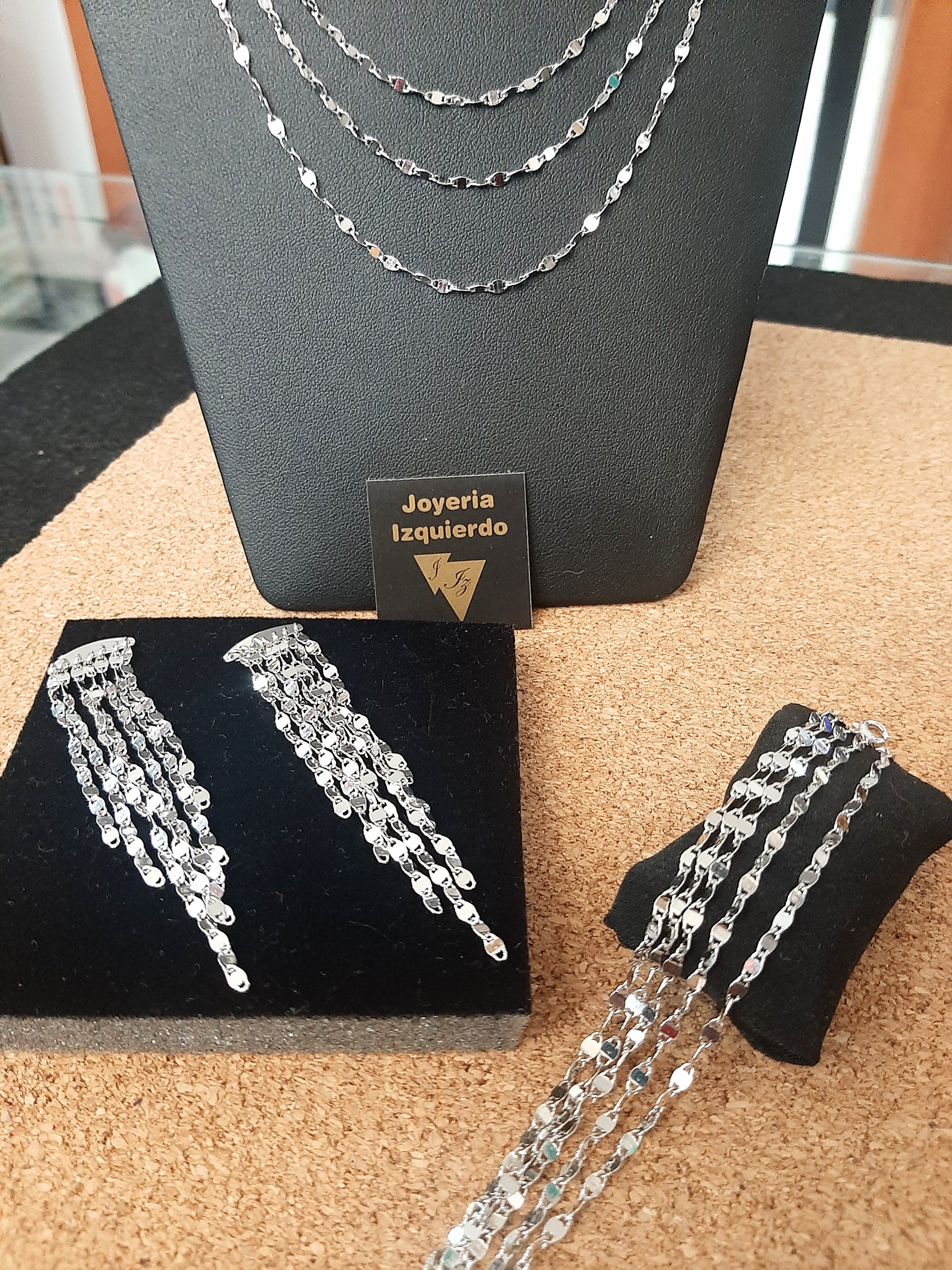 Conjunto en plata de ley eventos: Catálogo de Joyería Izquierdo Conjunto en plata de ley eventos: Catálogo de Joyería Izquierdo