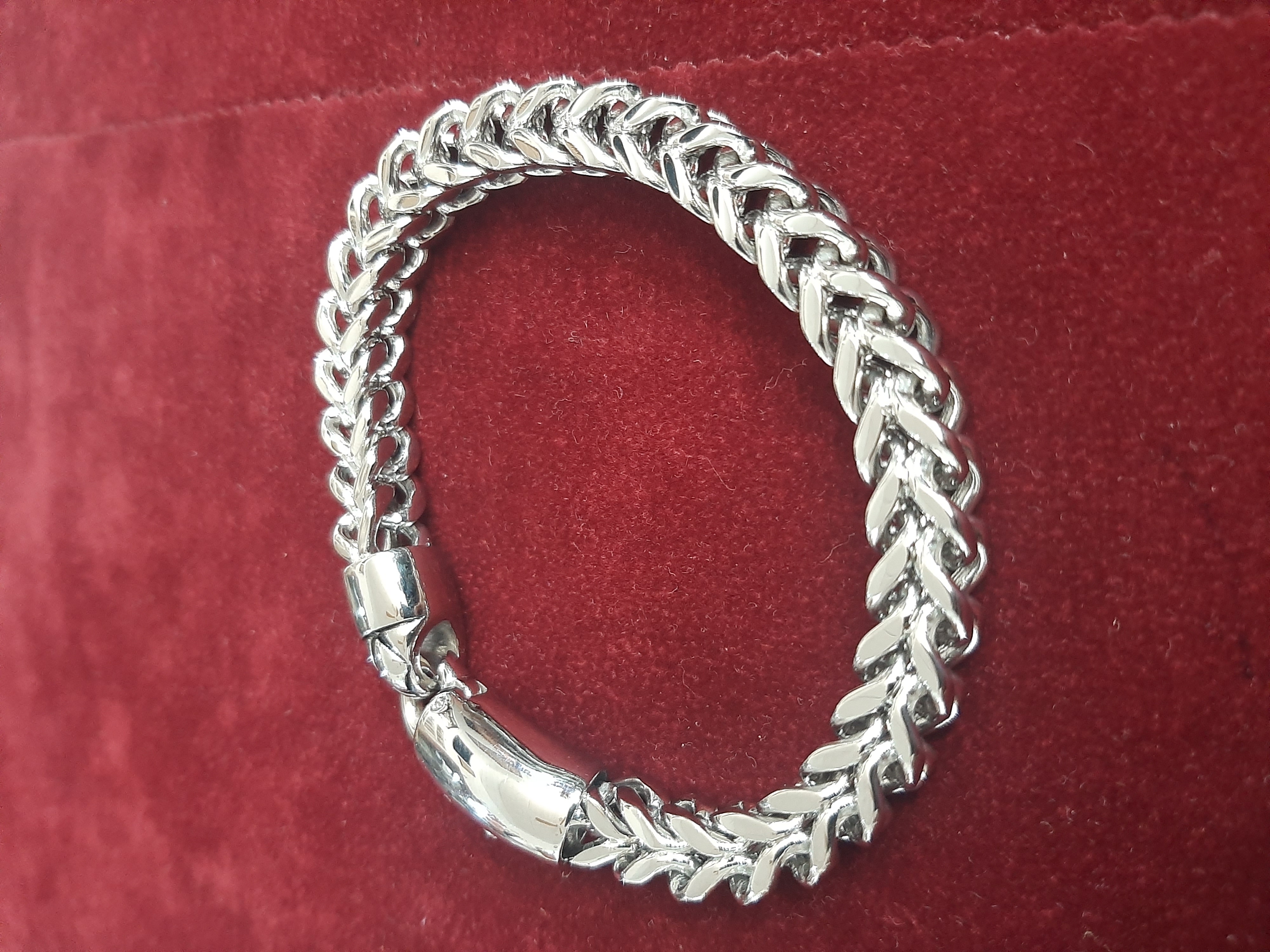 Pulsera acero: Catálogo de Joyería Izquierdo Pulsera acero: Catálogo de Joyería Izquierdo
