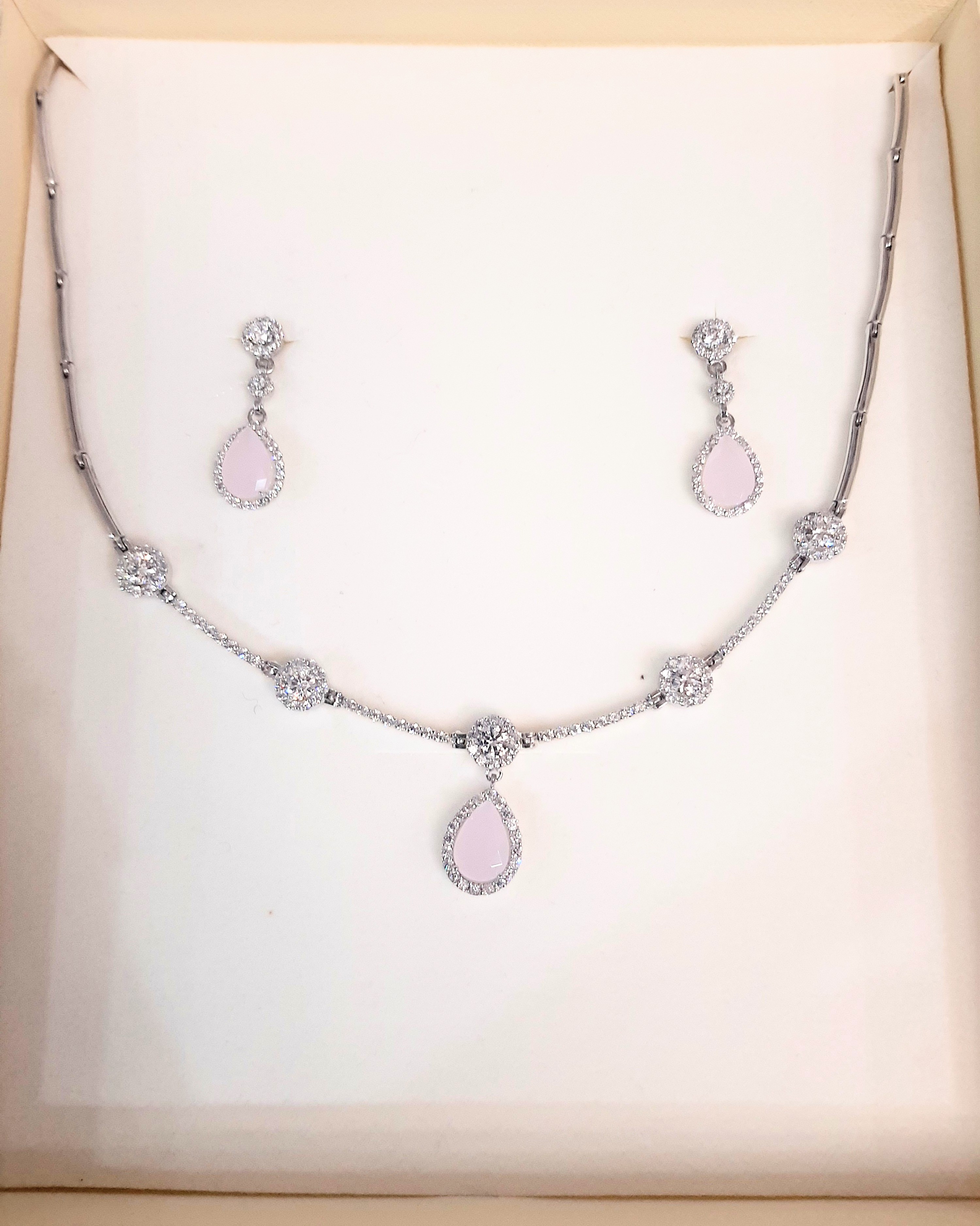 Gargantillas y pendientes plata( novia, madrina y eventos): Catálogo de Joyería Izquierdo Gargantillas y pendientes plata( novia, madrina y eventos): Catálogo de Joyería Izquierdo