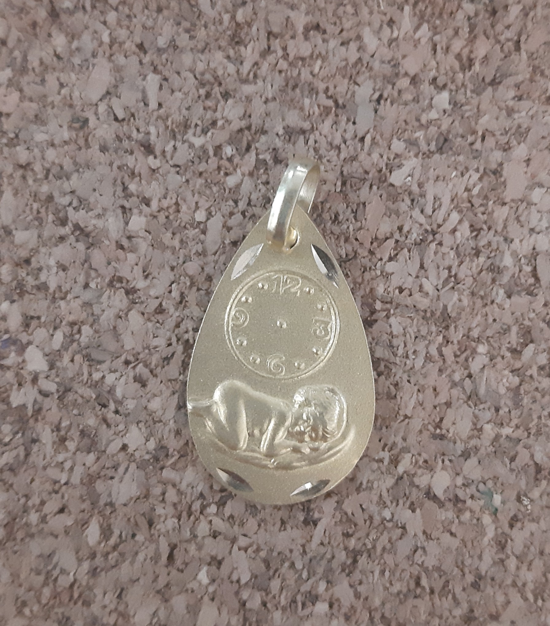 Medalla nacimiento: Catálogo de Joyería Izquierdo Medalla nacimiento: Catálogo de Joyería Izquierdo