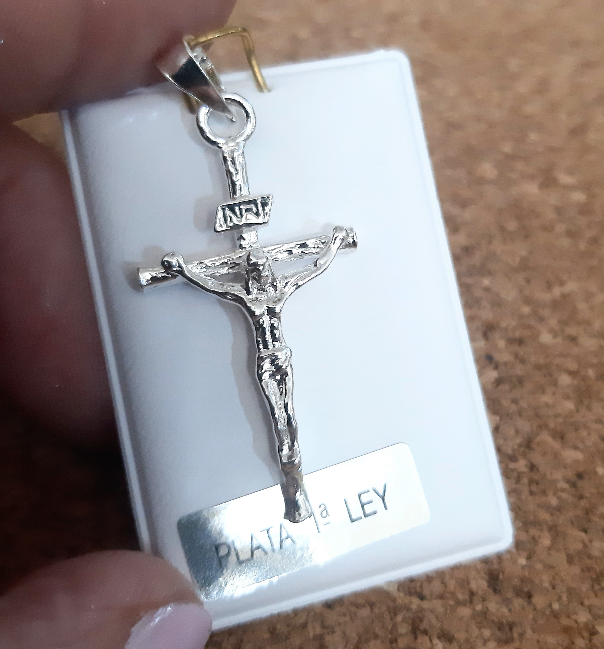 Cruz de plata: Catálogo de Joyería Izquierdo Cruz de plata: Catálogo de Joyería Izquierdo