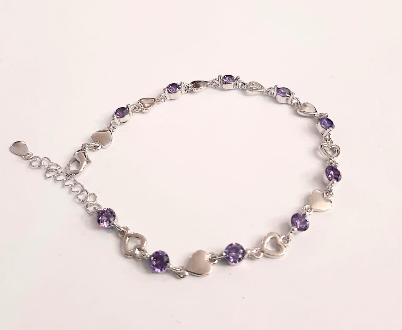 Pulsera en plata de ley con circonitas. Acabada en rodio: Catálogo de Joyería Izquierdo Pulsera en plata de ley con circonitas. Acabada en rodio: Catálogo de Joyería Izquierdo