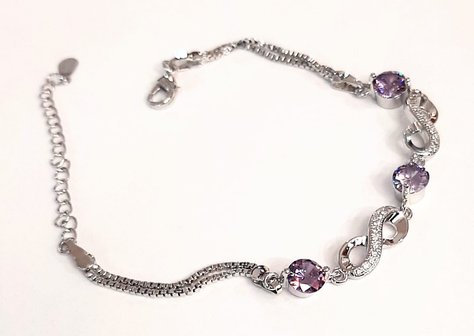 Pulsera en plata de ley, circonitas, acabada en rodio: Catálogo de Joyería Izquierdo Pulsera en plata de ley, circonitas, acabada en rodio: Catálogo de Joyería Izquierdo