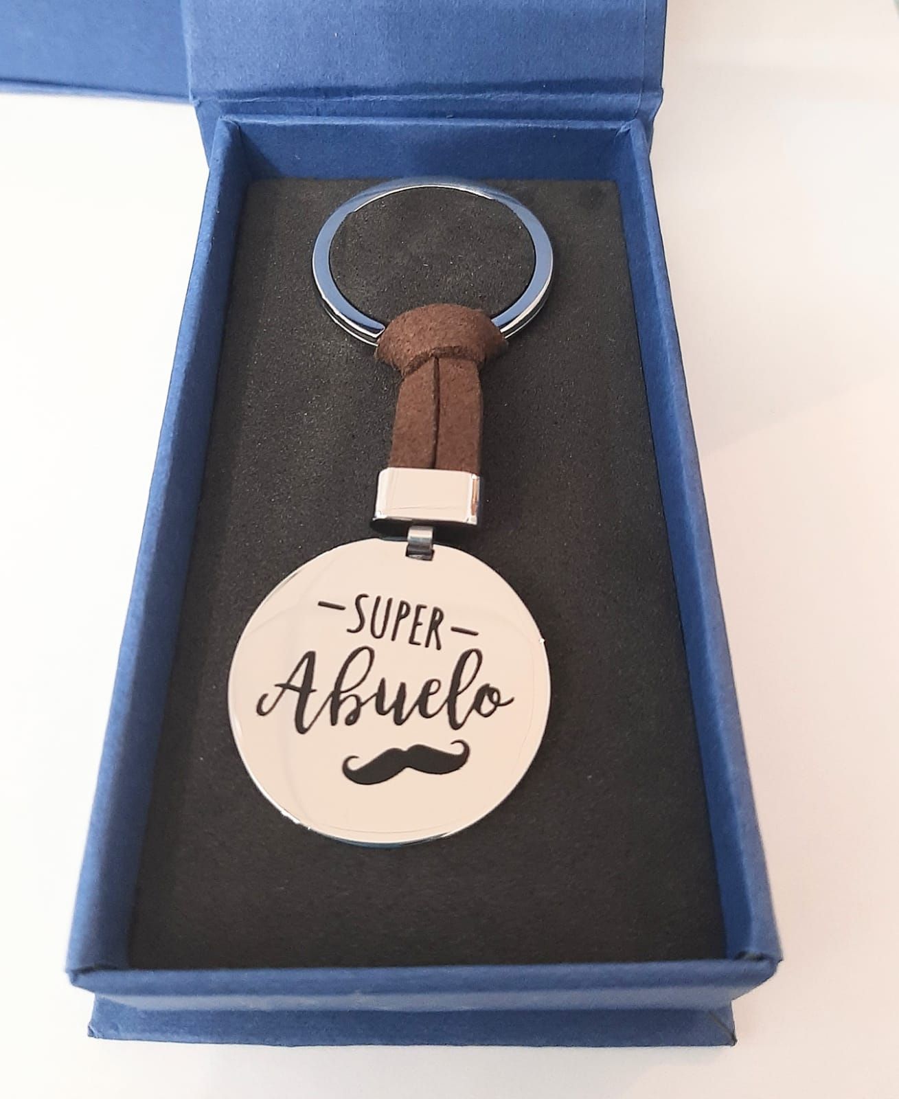 Acero y cuero: Catálogo de Joyería Izquierdo Acero y cuero: Catálogo de Joyería Izquierdo