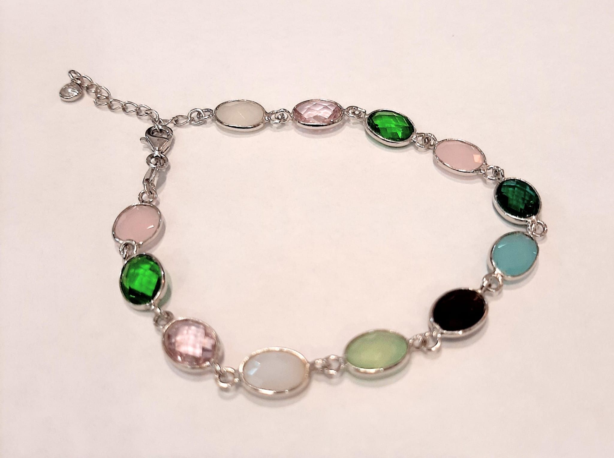 Pulsera plata de ley con piedras de colores. Acabado en rodio: Catálogo de Joyería Izquierdo Pulsera plata de ley con piedras de colores. Acabado en rodio: Catálogo de Joyería Izquierdo
