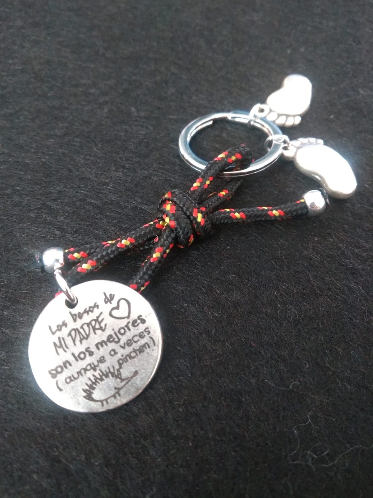 Acero, cuerda y zamac: Catálogo de Joyería Izquierdo Acero, cuerda y zamac: Catálogo de Joyería Izquierdo