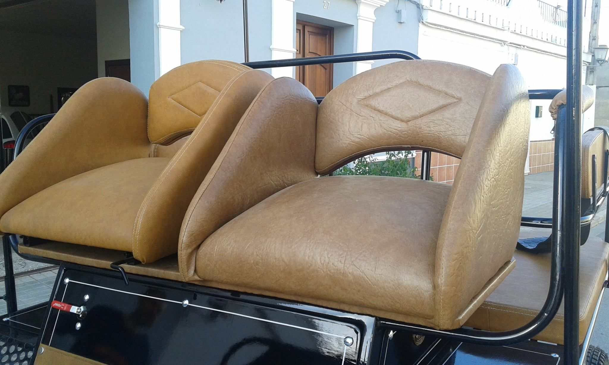Recambios y accesorios: Servicios de Carruajes Lora del Río Recambios y accesorios: Servicios de Carruajes Lora del Río