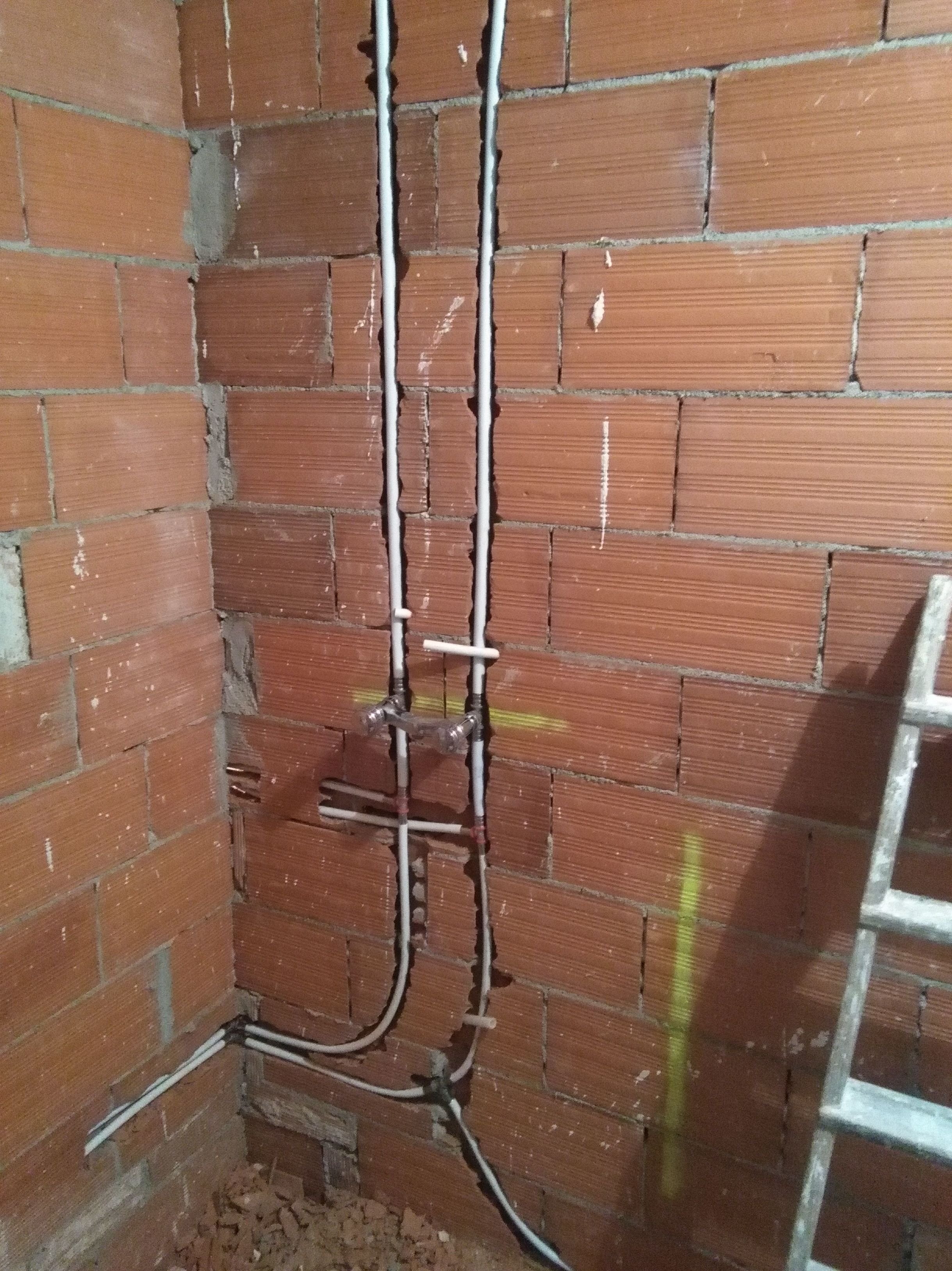 Fontanería/calefacción: Servicios de Arte Construcción Gómez Fontanería/calefacción: Servicios de Arte Construcción Gómez