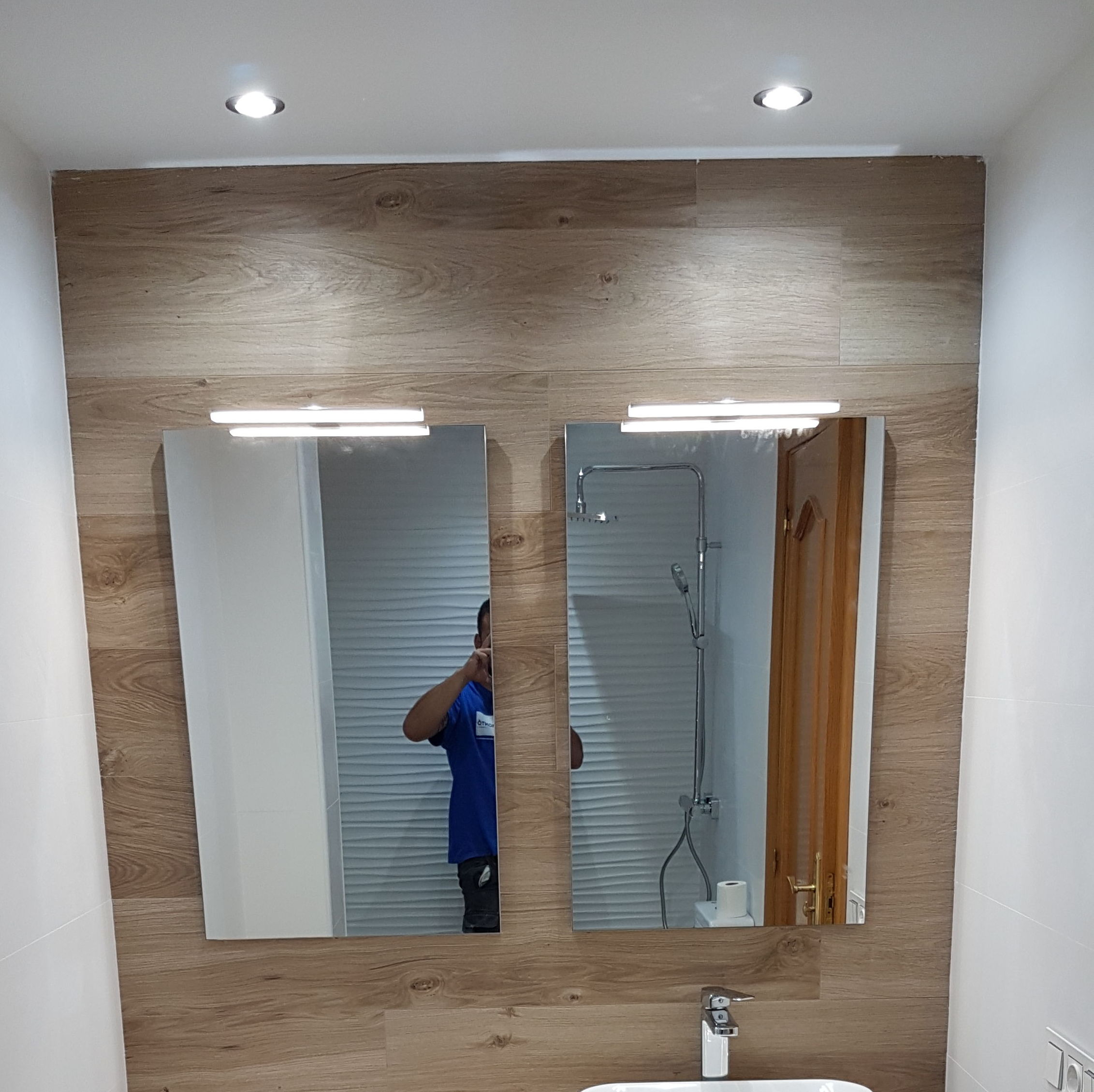 Alicatados y ensolados.Baños y cocinas: Servicios de Arte Construcción Gómez Alicatados y ensolados.Baños y cocinas: Servicios de Arte Construcción Gómez