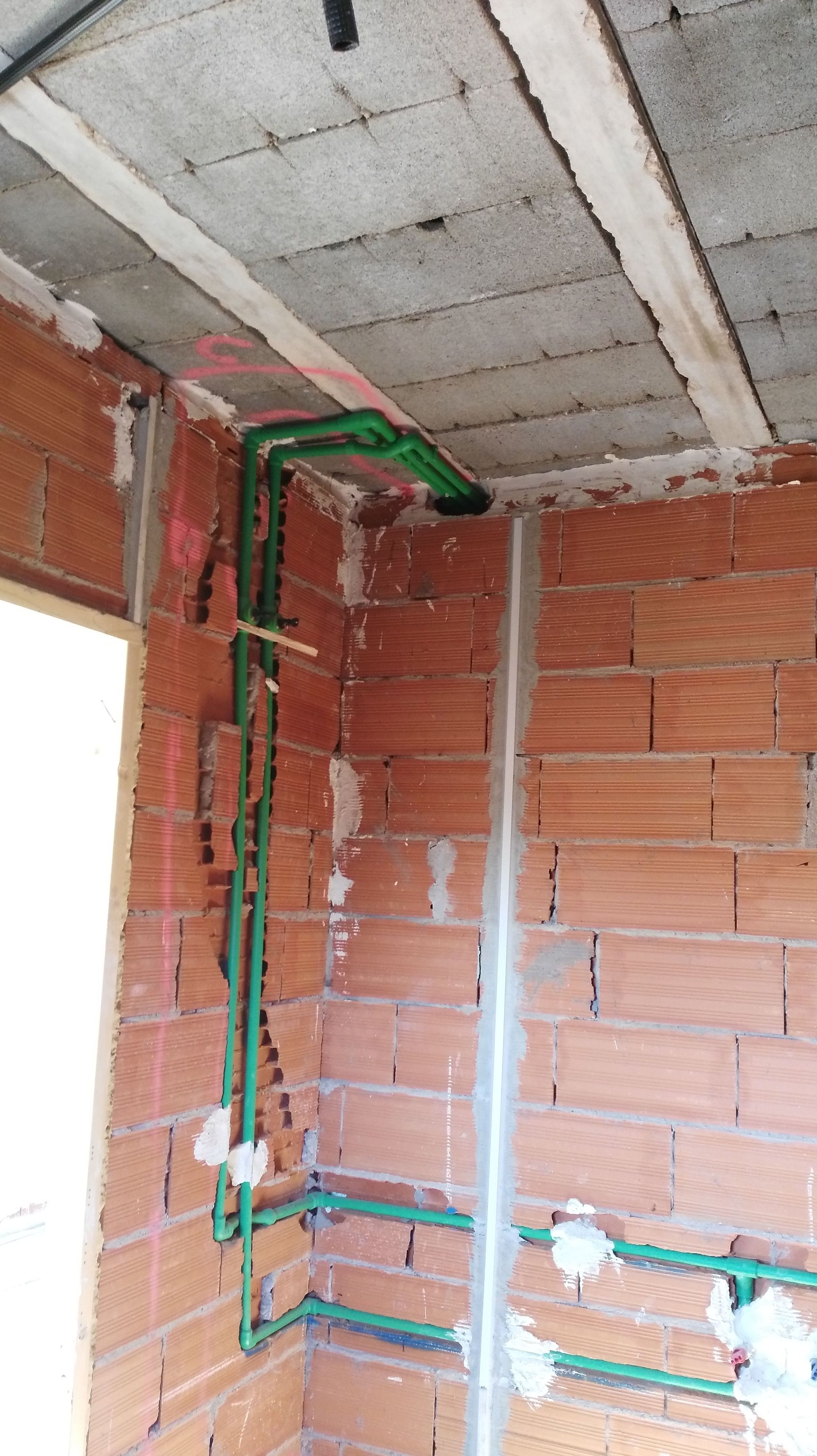 Fontanería/calefacción: Servicios de Arte Construcción Gómez Fontanería/calefacción: Servicios de Arte Construcción Gómez