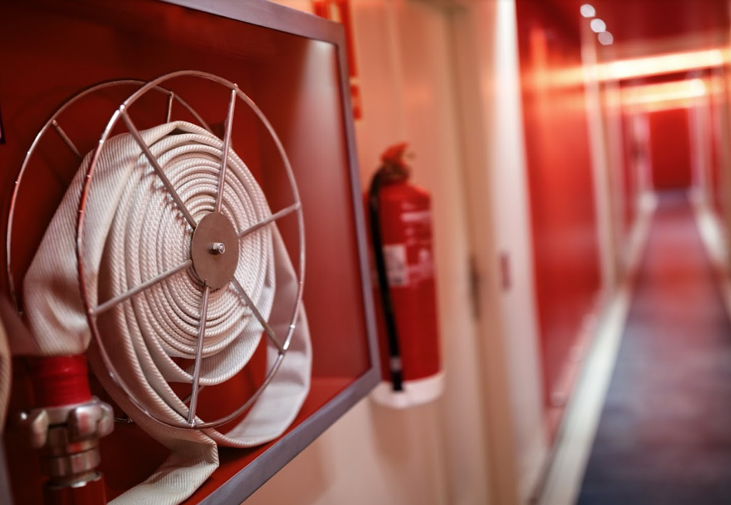 INSTALACIONES CONTRA INCENDIOS: Nuestros Servicios de Fontanería Julián Villaverde INSTALACIONES CONTRA INCENDIOS: Nuestros Servicios de Fontanería Julián Villaverde
