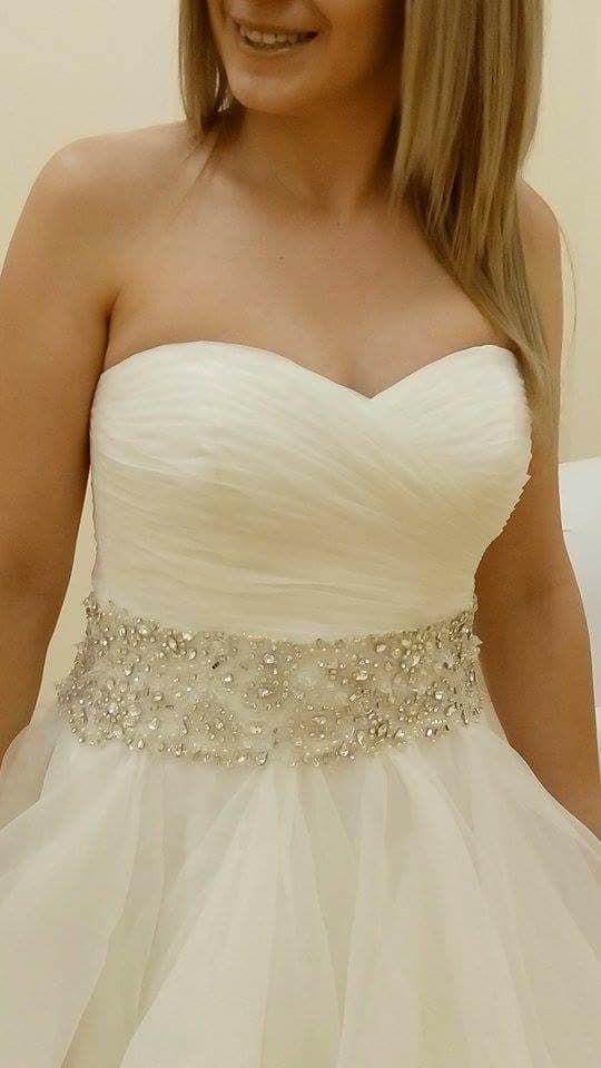 Arreglos de vestidos de novia: Servicios de Atelier de Costura Miley Arreglos de vestidos de novia: Servicios de Atelier de Costura Miley