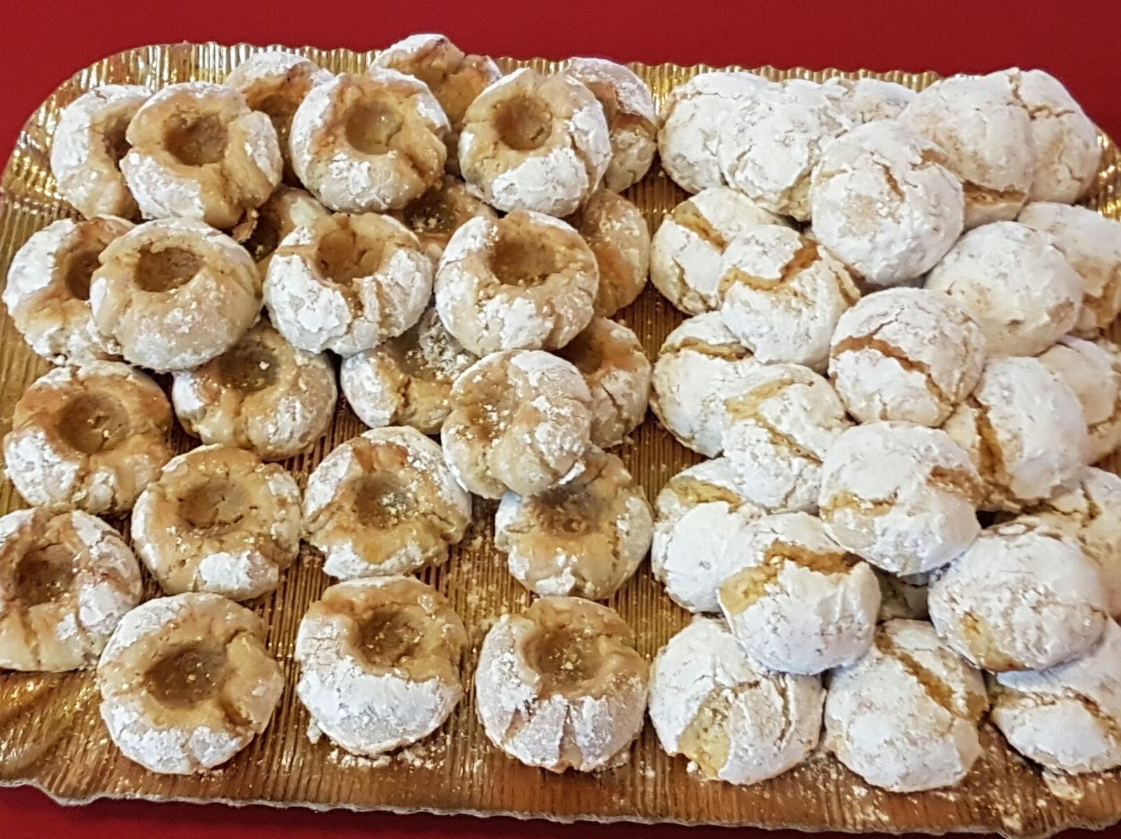 Panellets de mazapán y azúcar Panellets de mazapán y azúcar