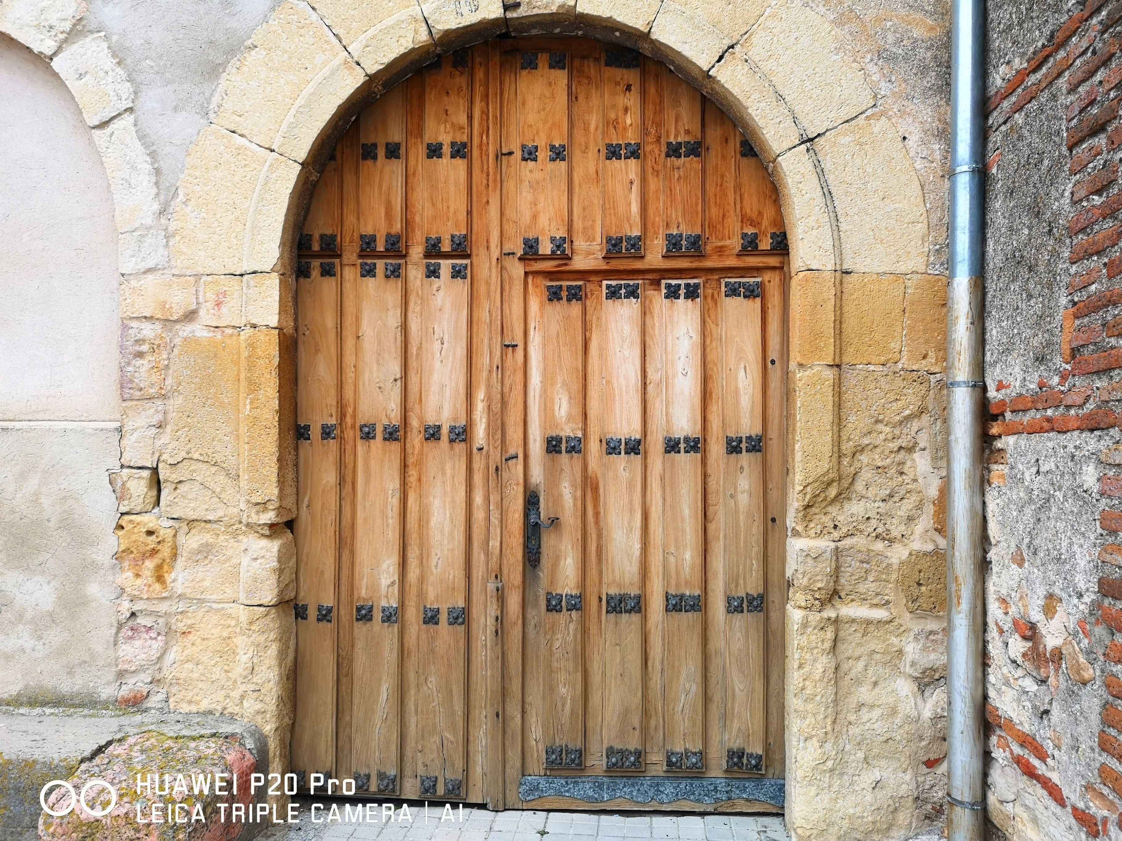 Restauración de puertas de madera: Servicios de Pinturas Carlos Álvaro Restauración de puertas de madera: Servicios de Pinturas Carlos Álvaro