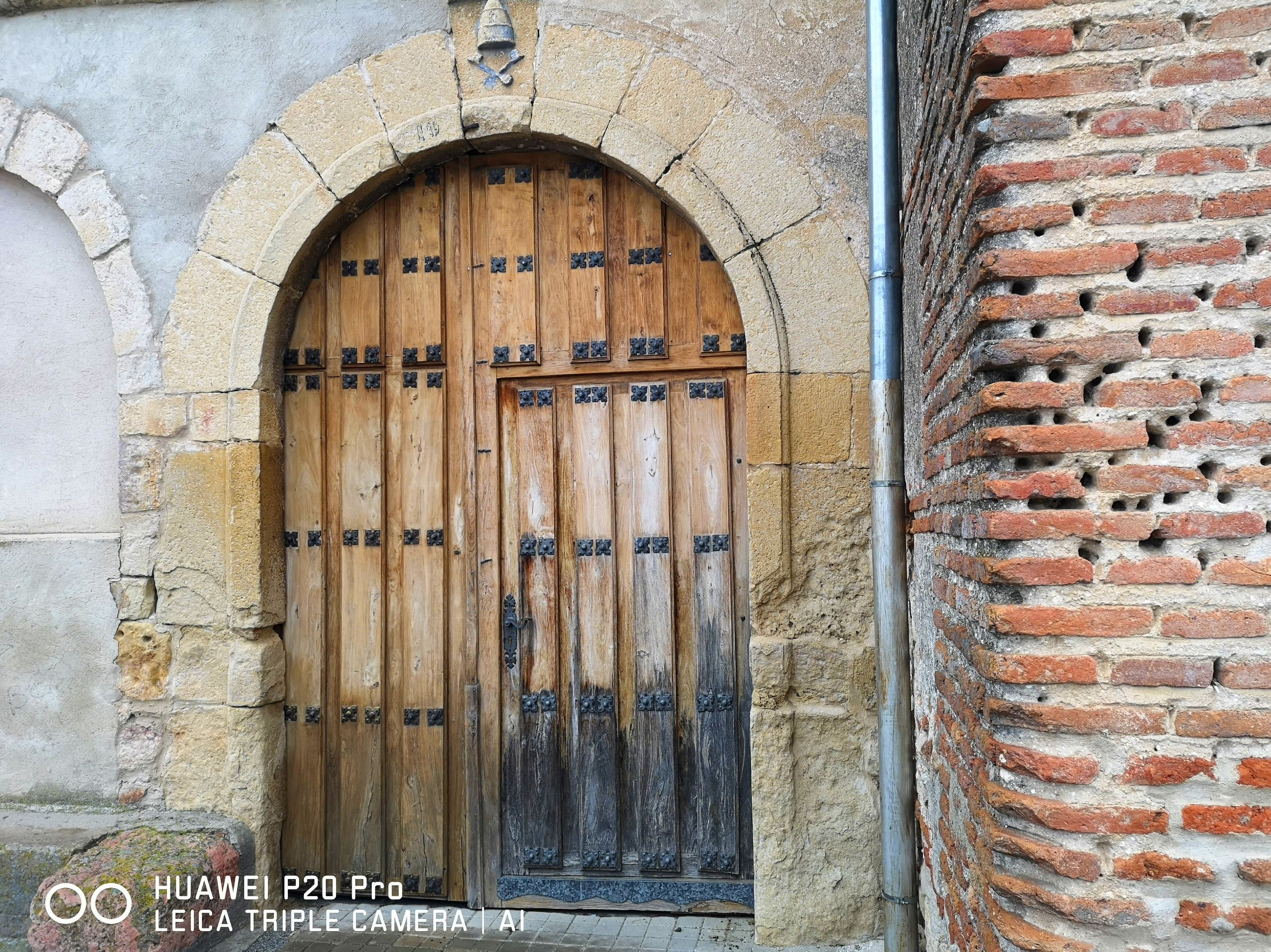 Restauración de puertas de madera: Servicios de Pinturas Carlos Álvaro Restauración de puertas de madera: Servicios de Pinturas Carlos Álvaro