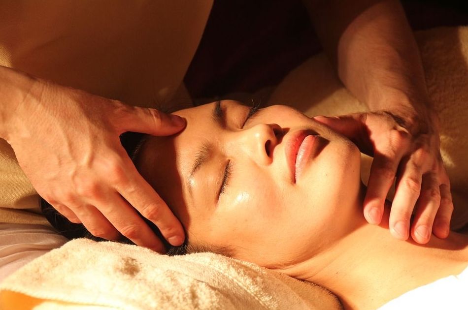 Beneficios del masaje facial
