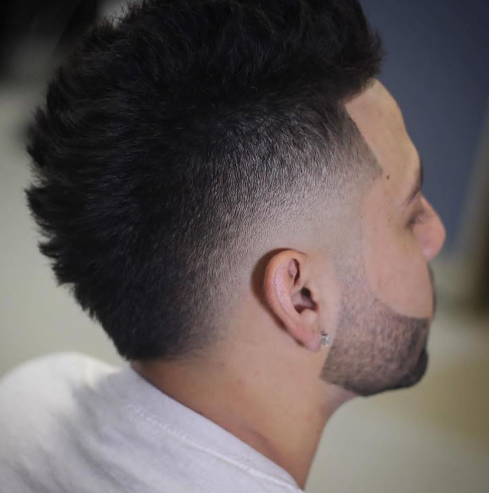 Barbería: Catálogo de Espacio de imagen RAZA Barbería: Catálogo de Espacio de imagen RAZA