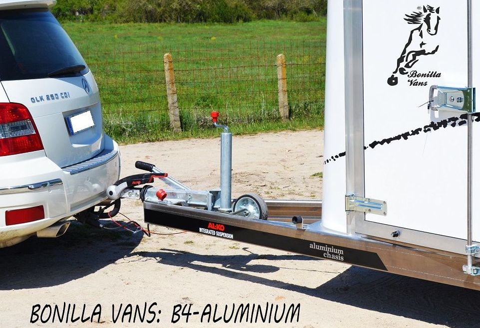 Remolque van para dos caballos B4-Aluminium Remolque van para dos caballos B4-Aluminium