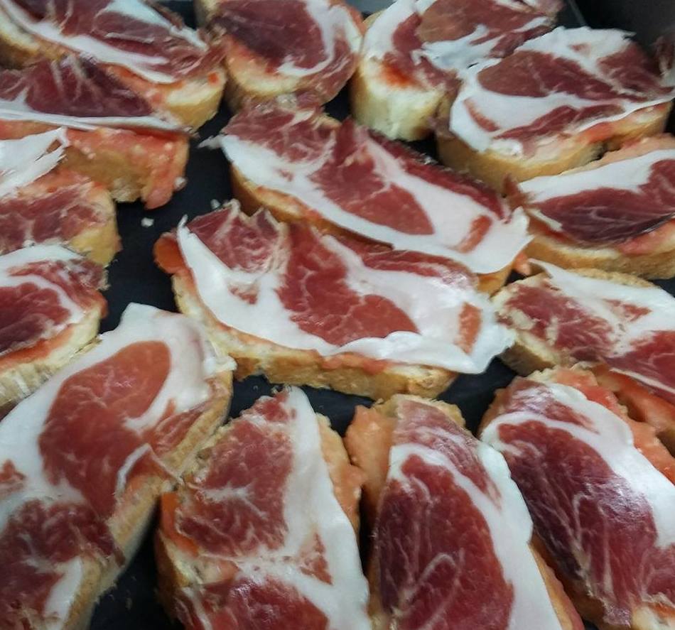Tostas: Nuestras especialidades de Quitapenas Gastrobar Tostas: Nuestras especialidades de Quitapenas Gastrobar