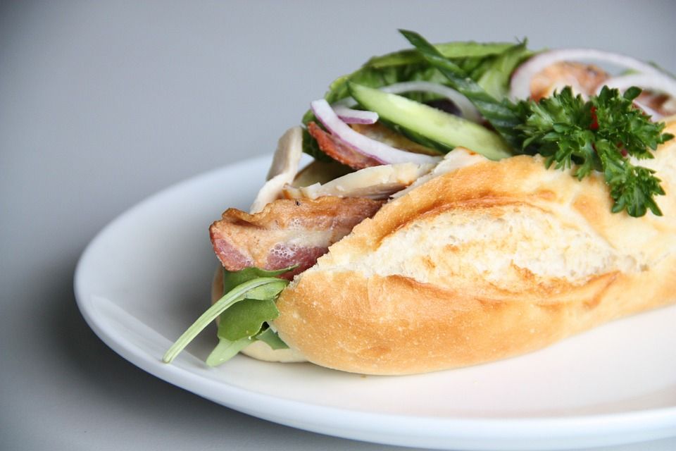 Bocadillos calientes: Servicios de Venta de Etxalar Bocadillos calientes: Servicios de Venta de Etxalar