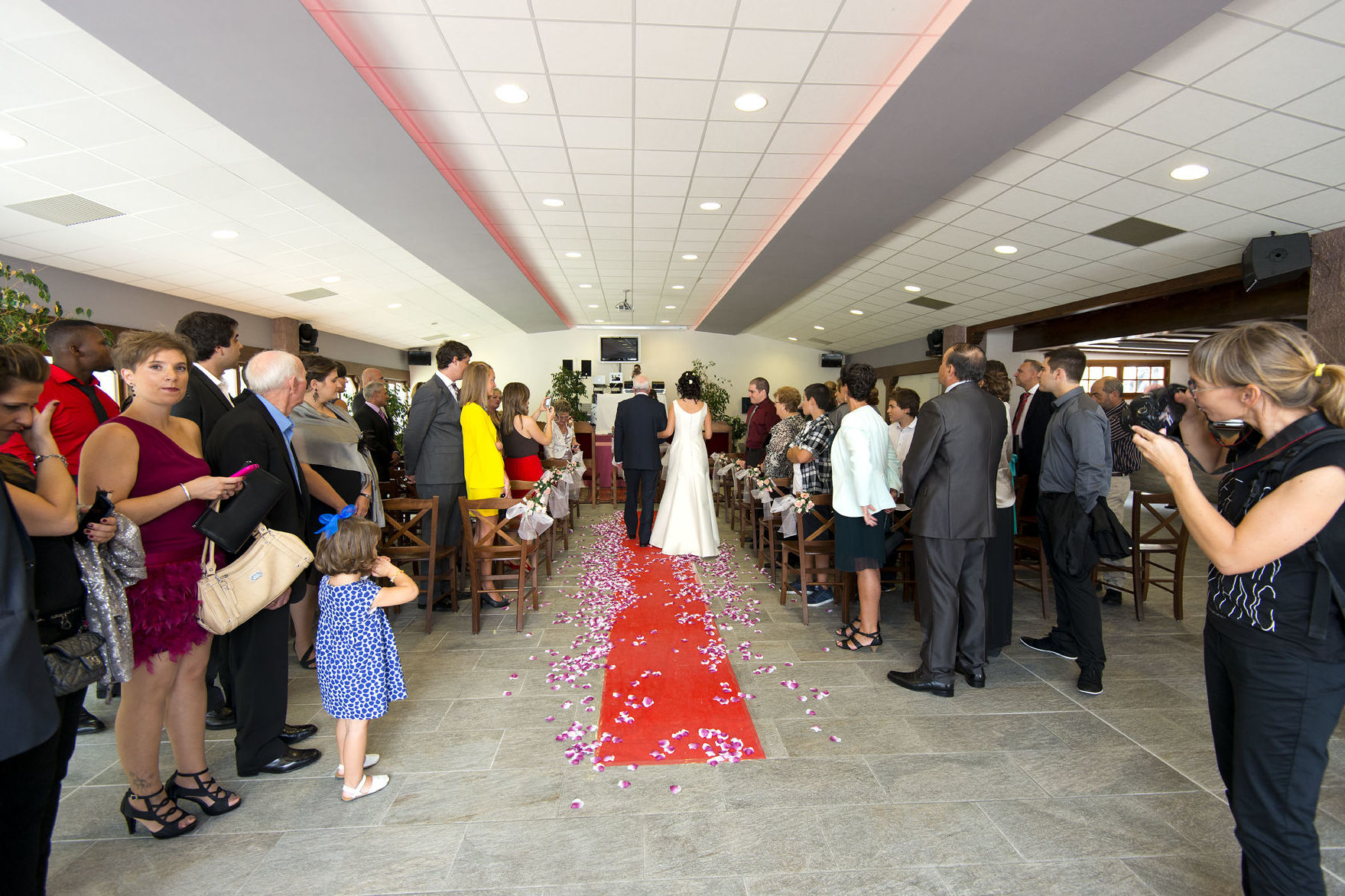 Nuestras Bodas: Servicios de Venta de Etxalar Nuestras Bodas: Servicios de Venta de Etxalar