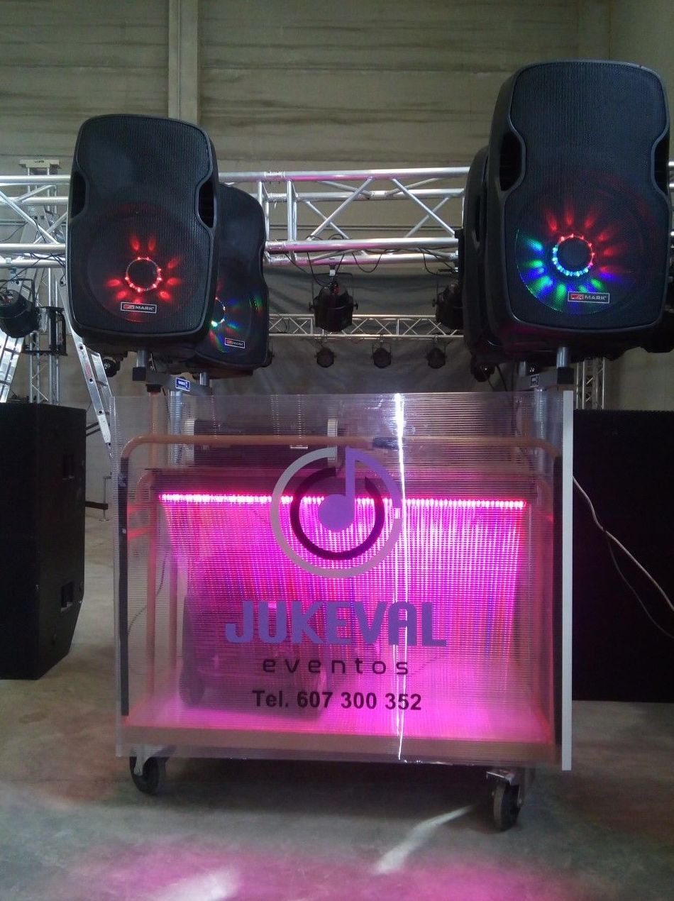 Móvil musical: Nuestros servicios de Jukeval Eventos Móvil musical: Nuestros servicios de Jukeval Eventos