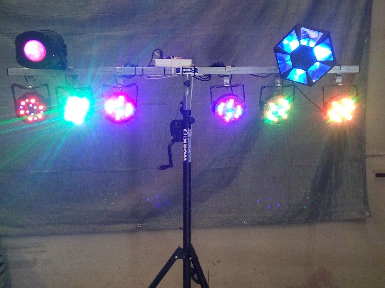 Barra luz disco-móvil: Nuestros servicios de Jukeval Eventos Barra luz disco-móvil: Nuestros servicios de Jukeval Eventos