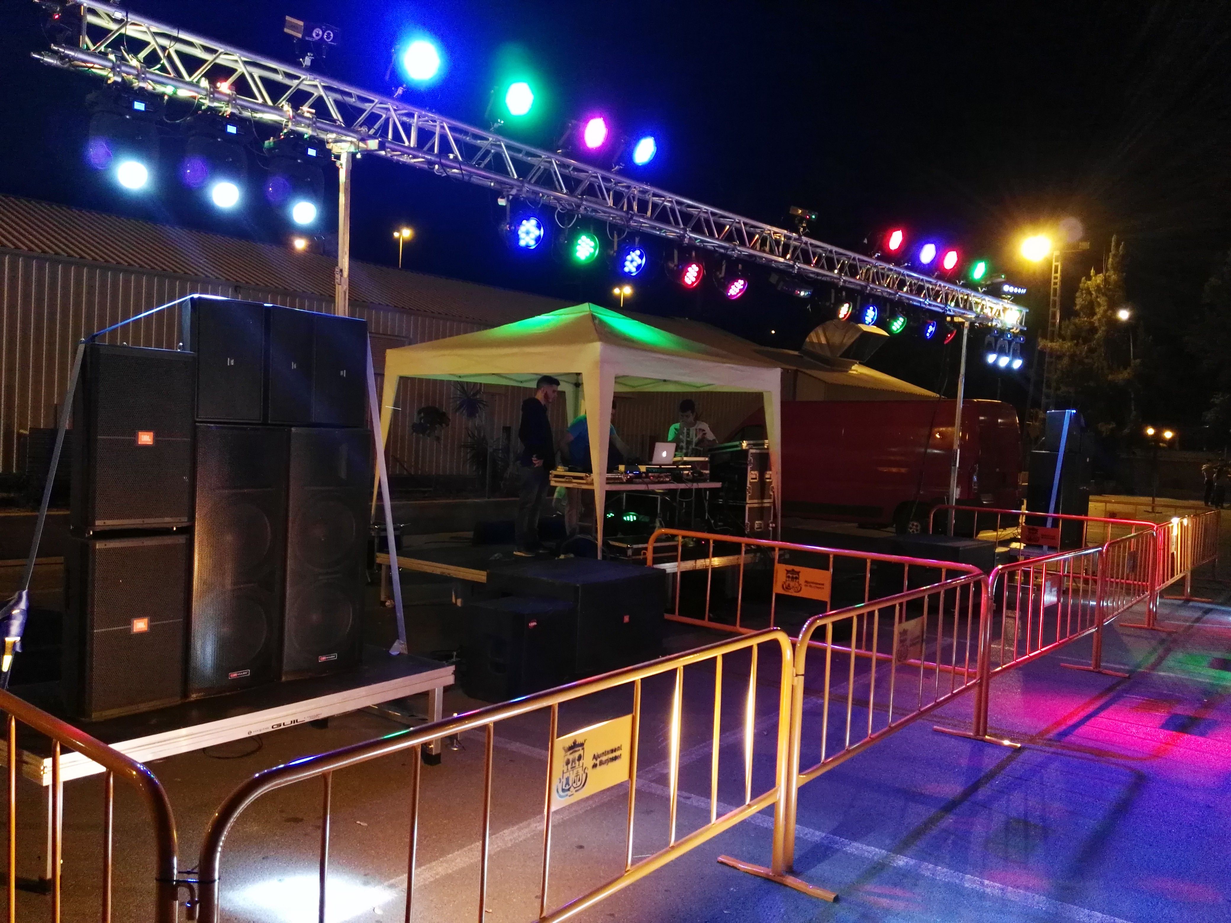 Estructura de truss: Nuestros servicios de Jukeval Eventos Estructura de truss: Nuestros servicios de Jukeval Eventos