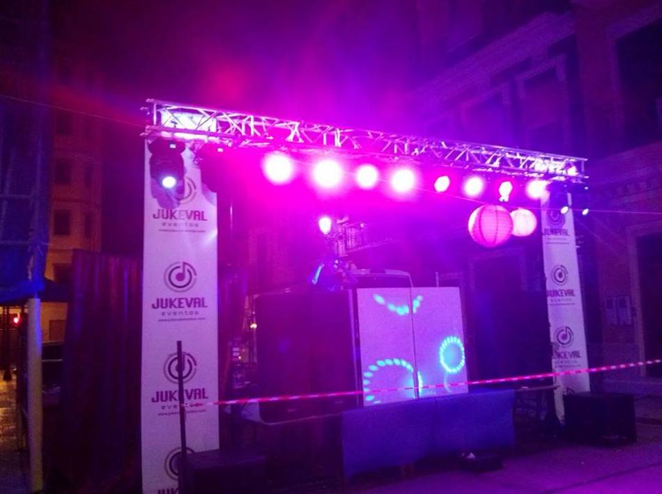 Discomóviles: Nuestros servicios de Jukeval Eventos Discomóviles: Nuestros servicios de Jukeval Eventos