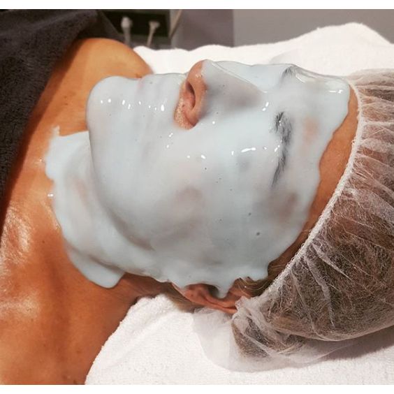 Tratamiento piel nácar: Servicios de Peluquería y Estética Cats Tratamiento piel nácar: Servicios de Peluquería y Estética Cats