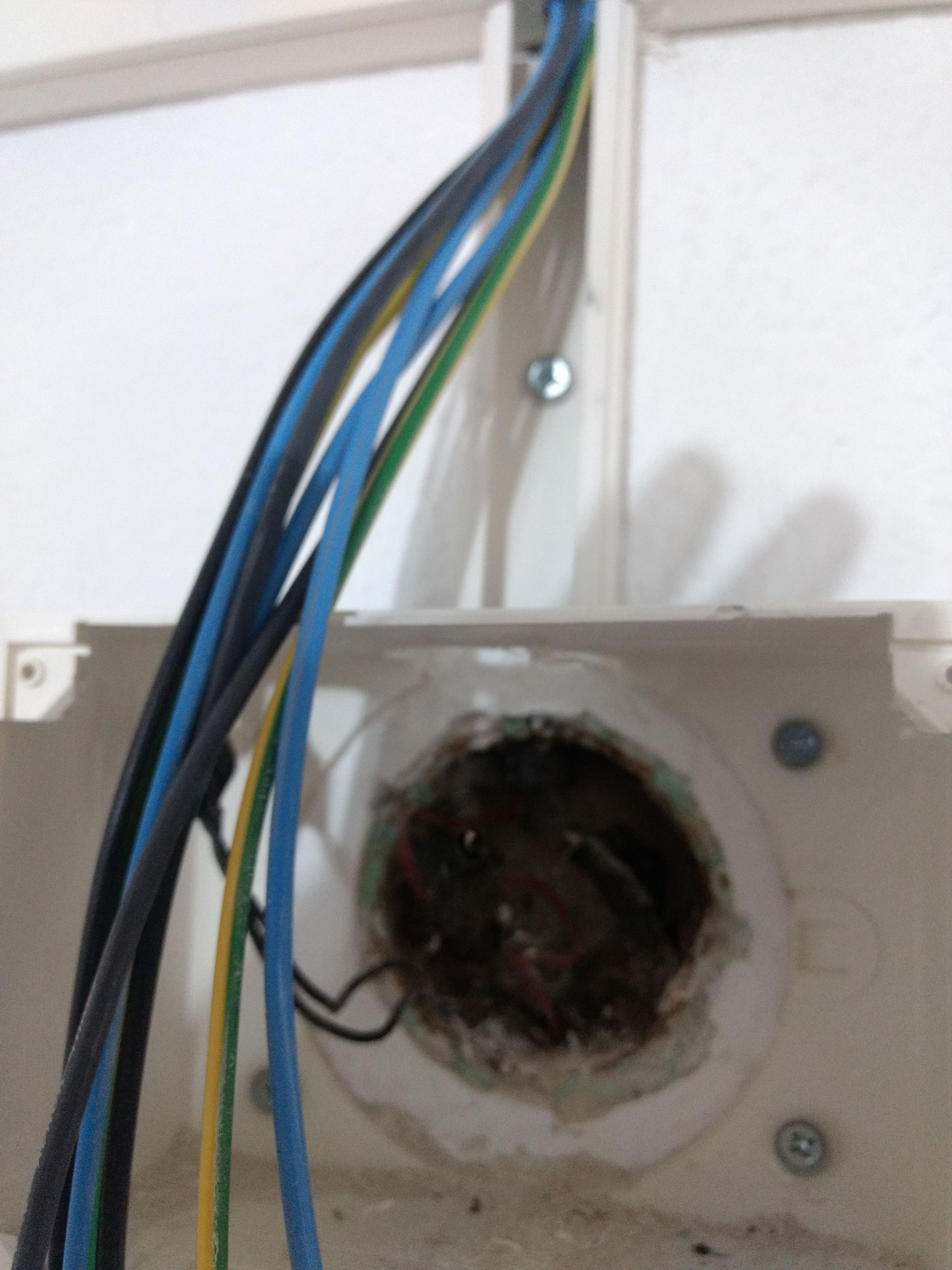 Reparaciones eléctricas: Servicios de ST Power Reparaciones eléctricas: Servicios de ST Power