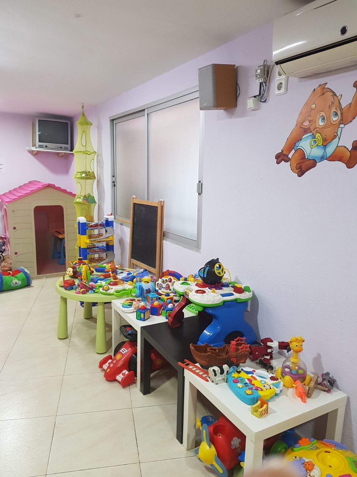 Servicio de Guarderia: Servicios y Actividades de Bufytos Servicio de Guarderia: Servicios y Actividades de Bufytos