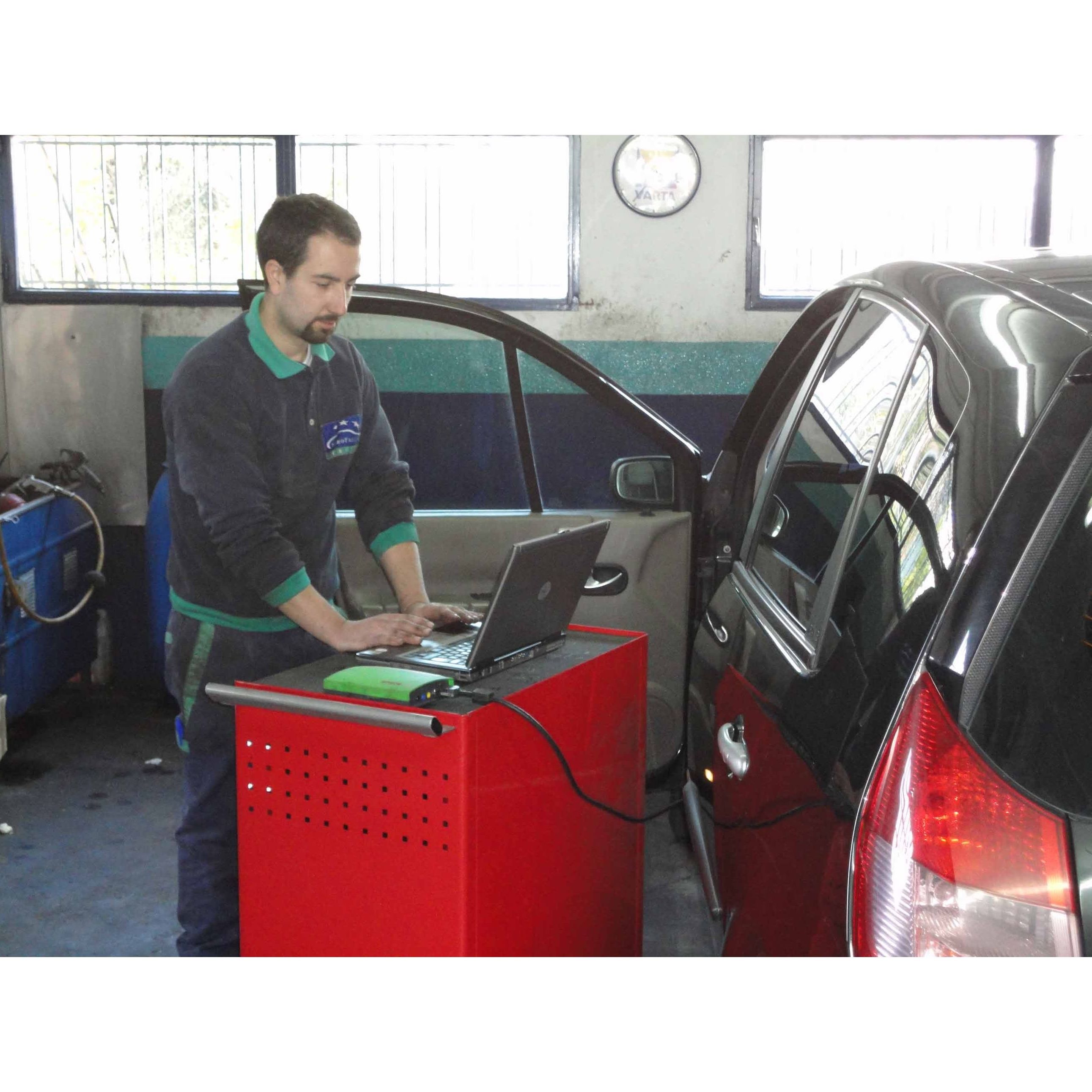 Diagnóstico: Nuestros servicios de Taller Mecànic Moreevolution Diagnóstico: Nuestros servicios de Taller Mecànic Moreevolution