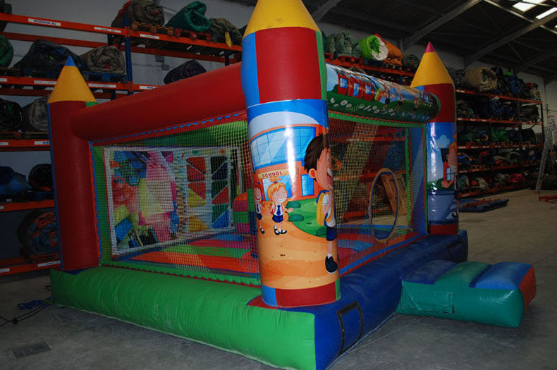Castillo hinchable Colegio: Servicios de Chequeguay Castillo hinchable Colegio: Servicios de Chequeguay