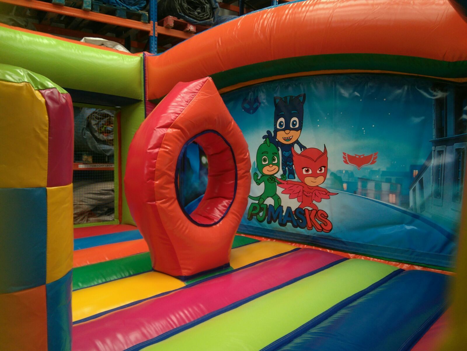 Venta de castillos hinchables: Servicios de Chequeguay Venta de castillos hinchables: Servicios de Chequeguay