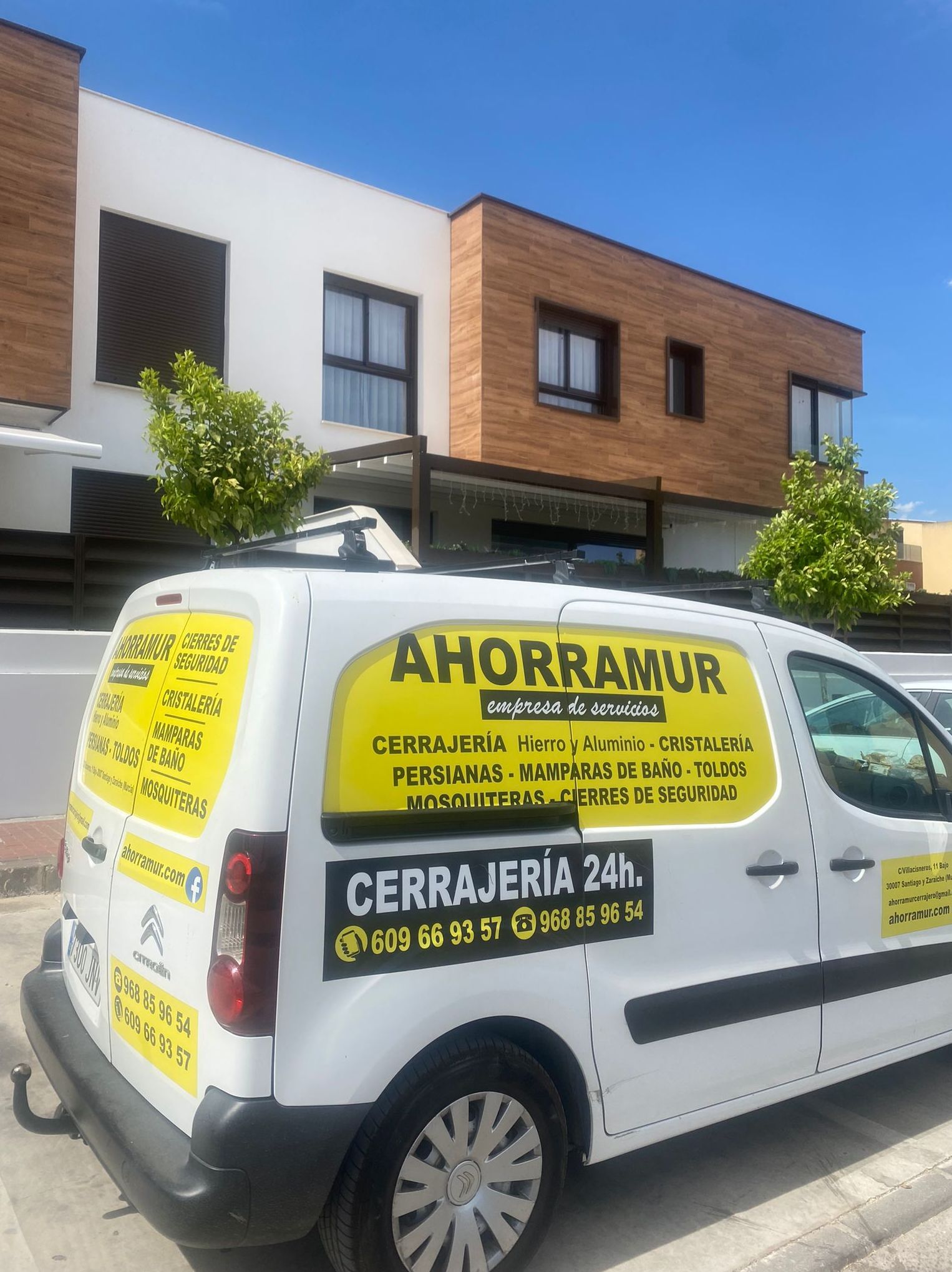 Foto 2 de Cerrajería en  | Ahorramur