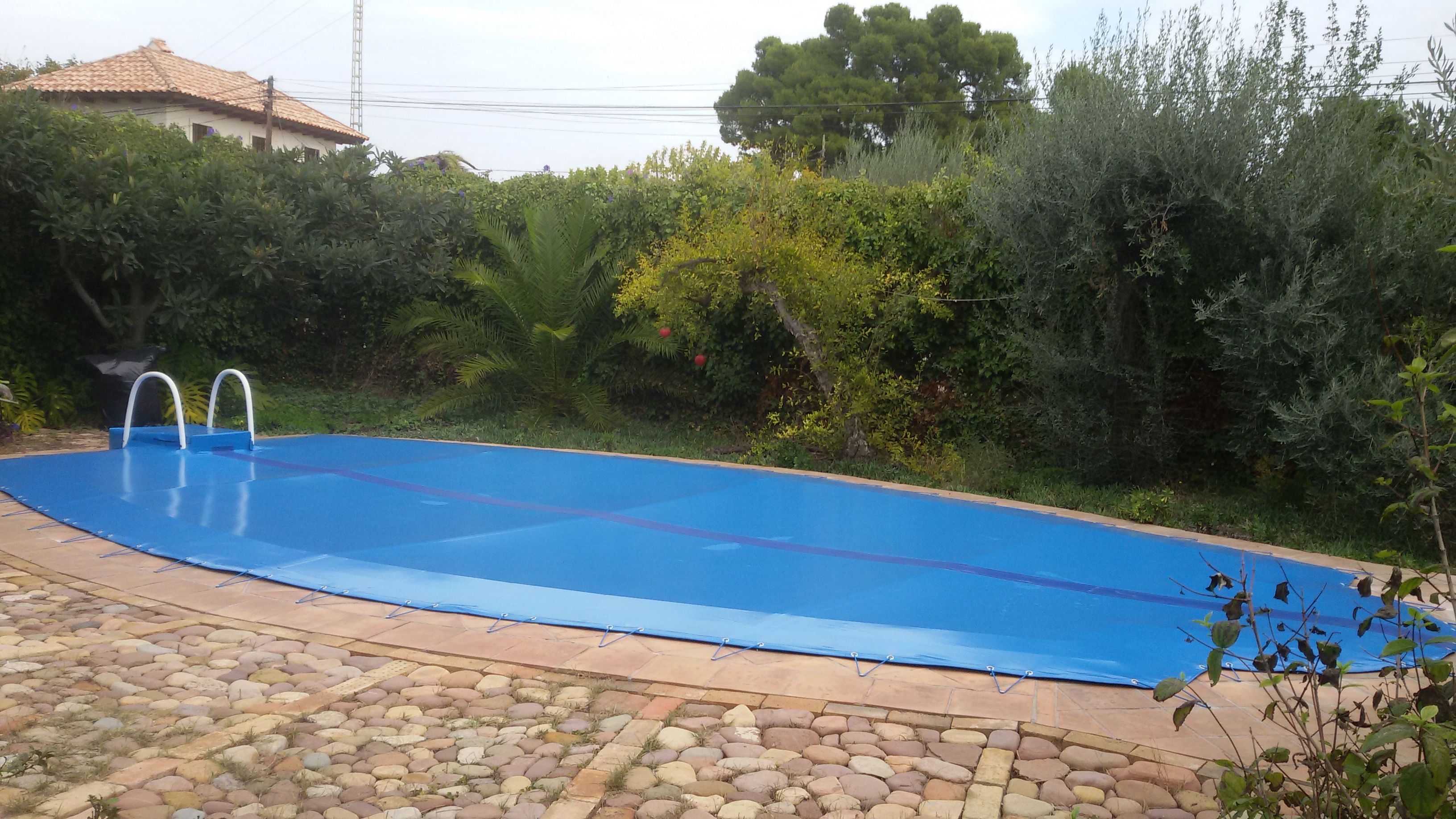 Toldos para piscinas: Servicios de Toldos Iserte Toldos para piscinas: Servicios de Toldos Iserte