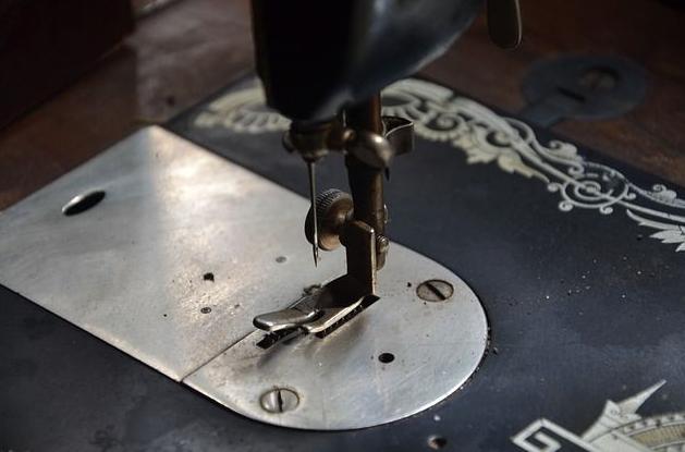 Venta y reparación de máquinas de coser