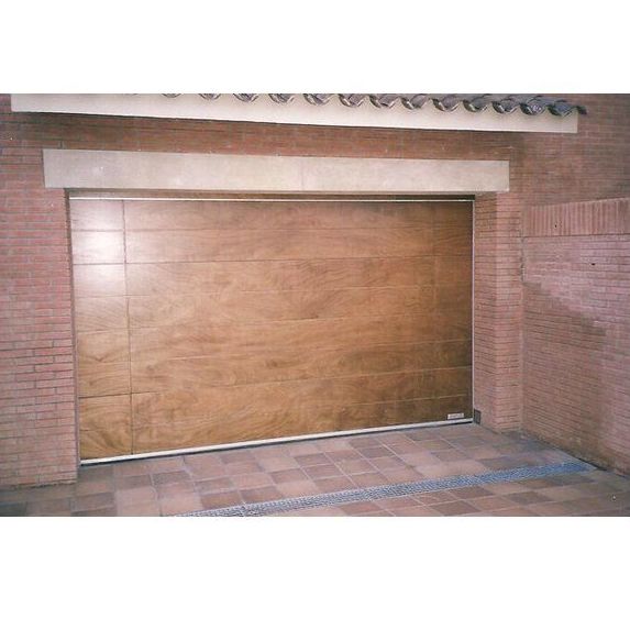 Puertas seccionales: Productos y servicios de Automatismos y PVC Santa Eulalia Puertas seccionales: Productos y servicios de Automatismos y PVC Santa Eulalia