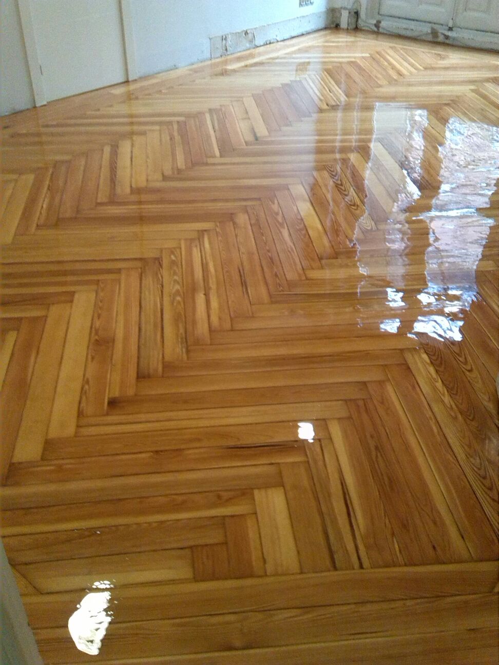 Lijado y barnizado de parqué: Productos y servicios de Tarimas y Parquet Montaraz Lijado y barnizado de parqué: Productos y servicios de Tarimas y Parquet Montaraz